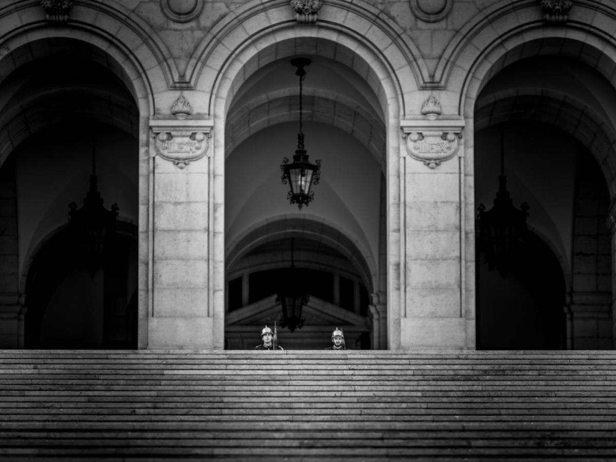 Style And Comfort In Downtown Lissabon Exterior foto