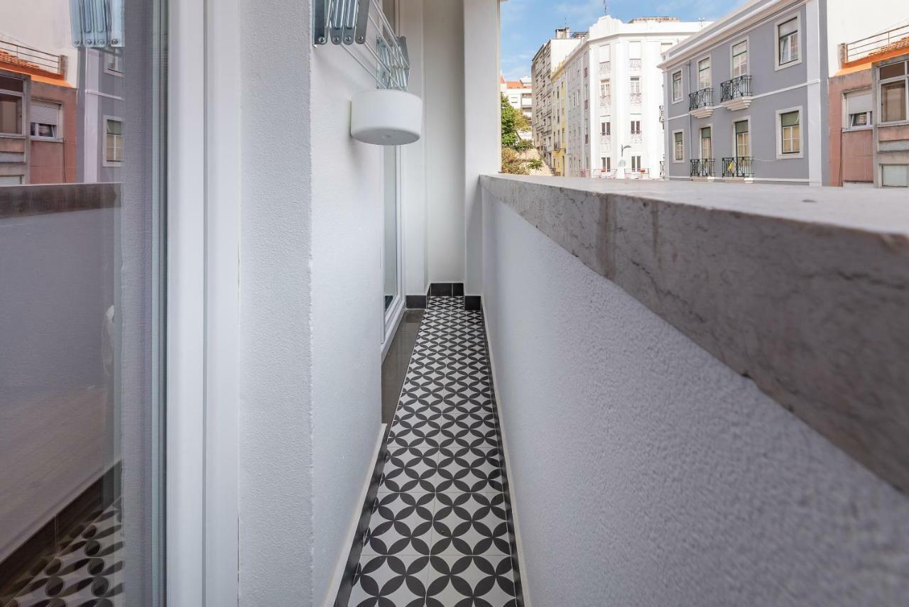 Style And Comfort In Downtown Lissabon Exterior foto